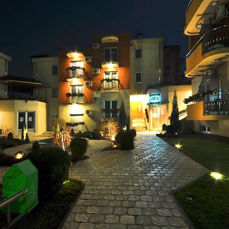 Iwa Centar Apartments & Wellness Vrnjačka Banja Dış mekan fotoğraf
