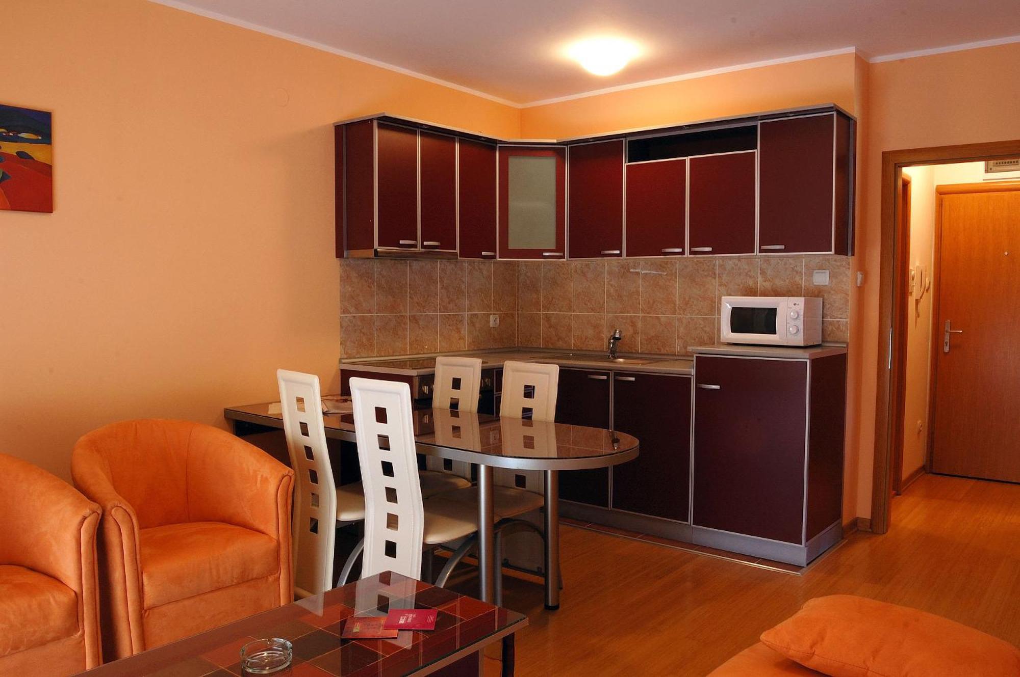 Iwa Centar Apartments & Wellness Vrnjačka Banja Dış mekan fotoğraf
