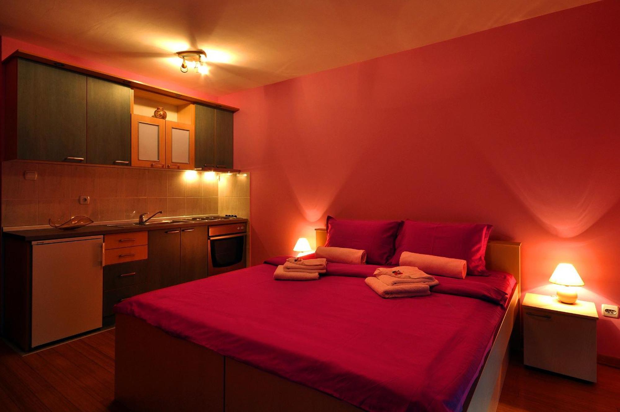 Iwa Centar Apartments & Wellness Vrnjačka Banja Dış mekan fotoğraf