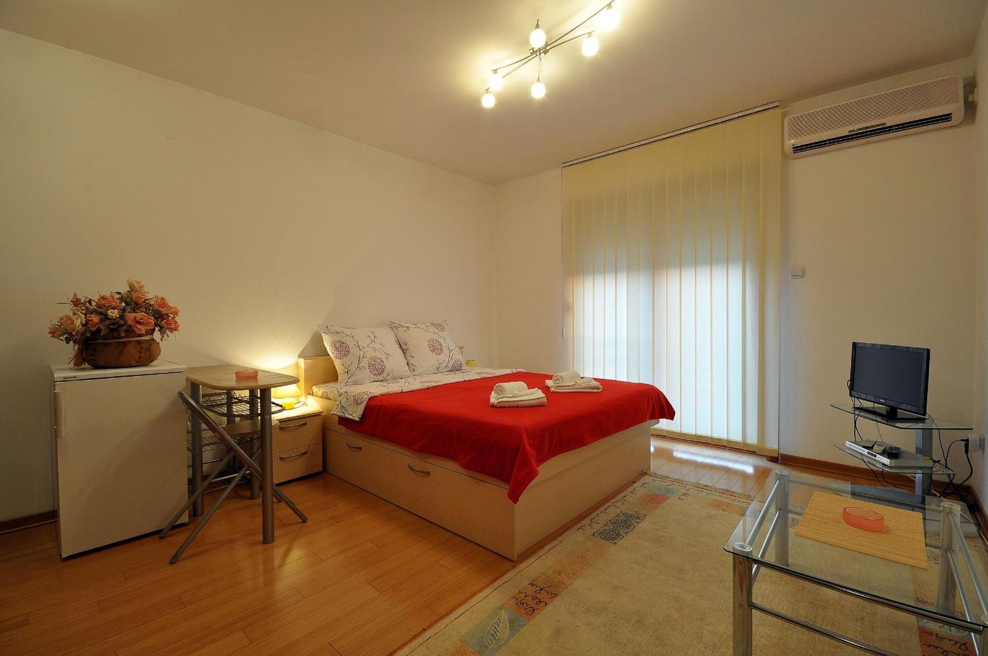 Iwa Centar Apartments & Wellness Vrnjačka Banja Dış mekan fotoğraf