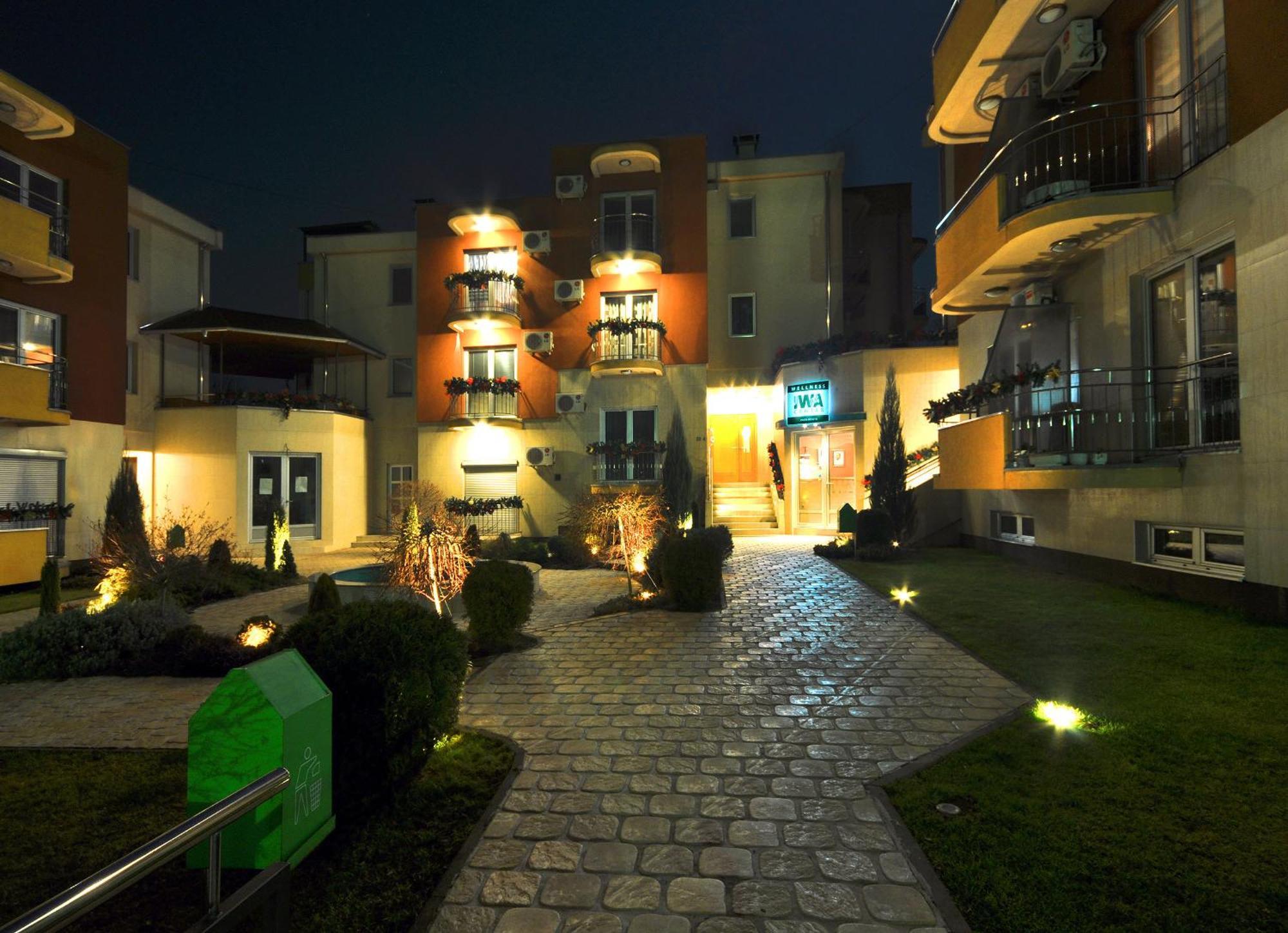 Iwa Centar Apartments & Wellness Vrnjačka Banja Dış mekan fotoğraf