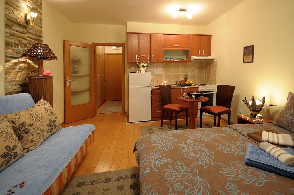 Iwa Centar Apartments & Wellness Vrnjačka Banja Dış mekan fotoğraf