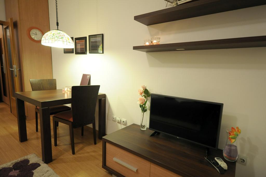 Iwa Centar Apartments & Wellness Vrnjačka Banja Dış mekan fotoğraf